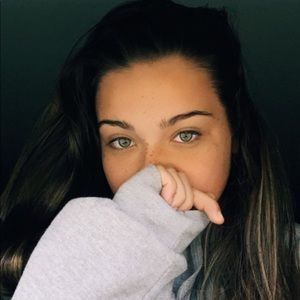 Meet your Posher, Maïa ysabel